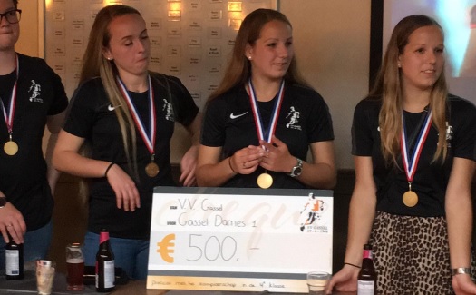 Gassel VR1 kampioen 4e klasse 4 / mei 2019 / foto 17