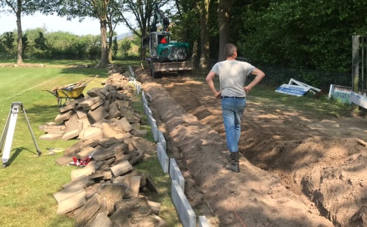 Renovatie rondom hoofdveld / mei-juni 2019 / foto 25