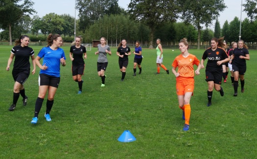 Eerste trainingsdag 2019-2020 Gassel VR1 en VR2 / 04 augustus 2019 / foto 5