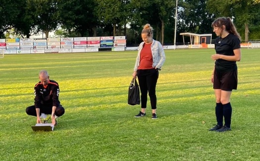 Laatste training Harm van Daal bij Gassel VR1 (foto 02)