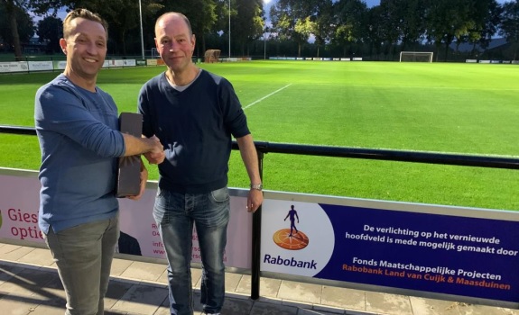 Opening gerenoveerd hoofdveld 27-09-2019 foto 2