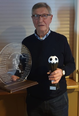 Cor van Boekel met bekers sportman van 2019