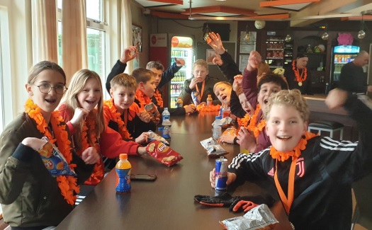 Gassel JO13-1 kampioen 2e fase competitie 2021-2022 foto 2