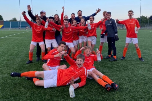 Gassel JO14-1 kampioen 3e klasse 14